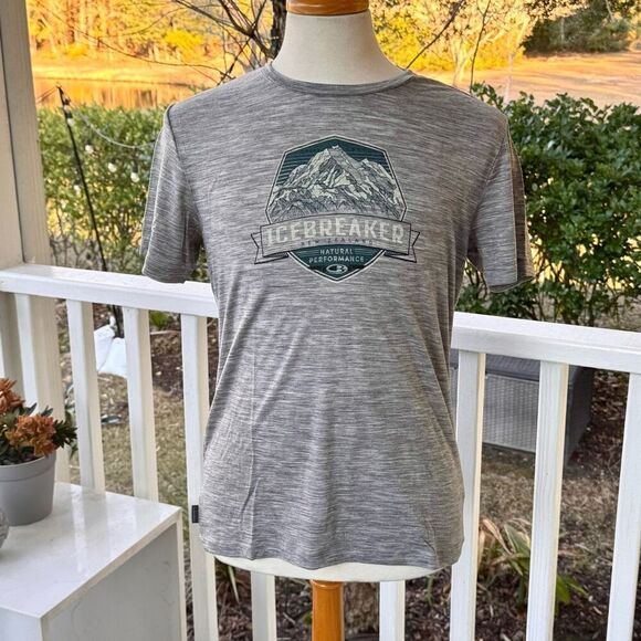 Icebreaker Merino Wool T Shirt. Gray. Medium. - Picture 1 of 7